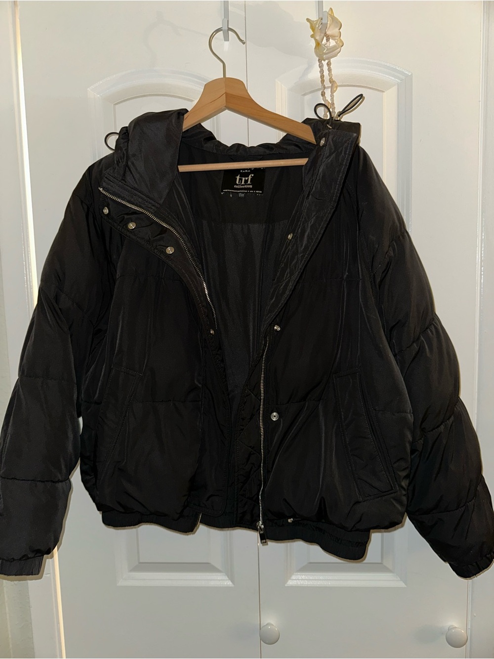 Zara Black Quilted Puffer Jacket with Hood